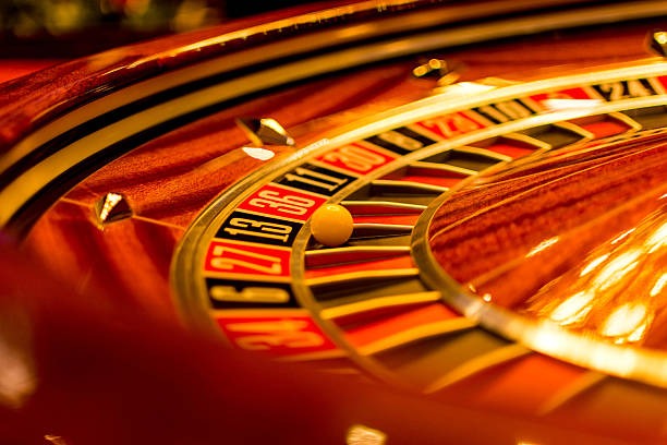 Bonus round activation with free spins counter